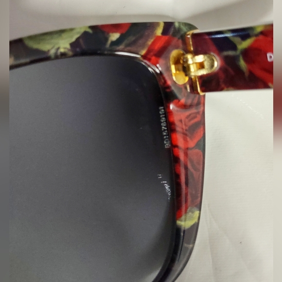 Dolce & Gabbana Sunglasses - Picture 7 of 9